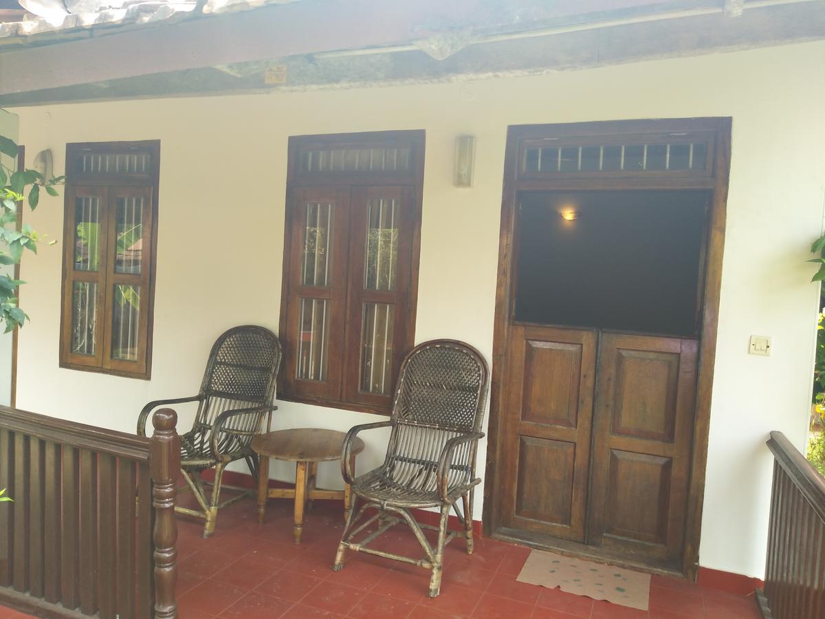 Pozhiyoram Ayurveda Beach Resort Alappuzha Esterno foto