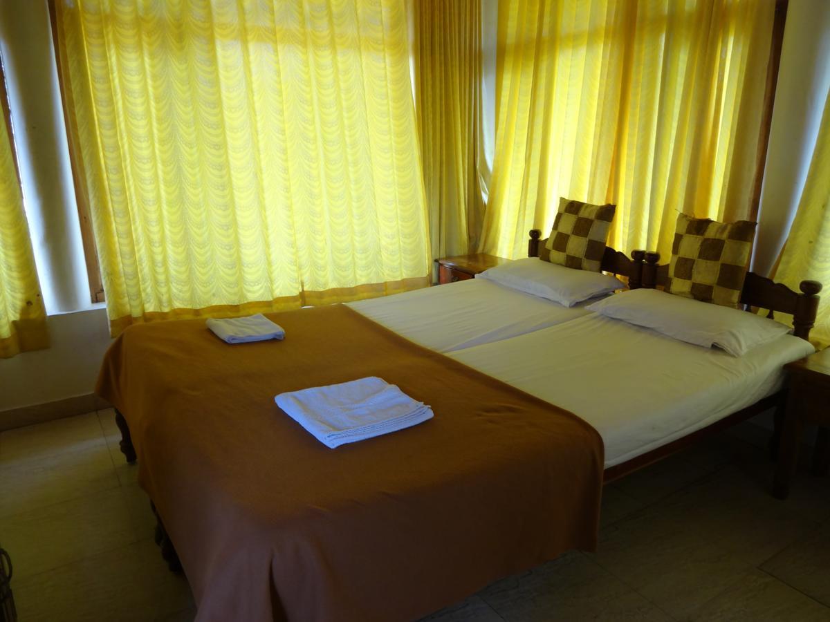 Pozhiyoram Ayurveda Beach Resort Alappuzha Esterno foto